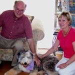 /images/dogs/6/Maggie with her new parents-crop.jpg